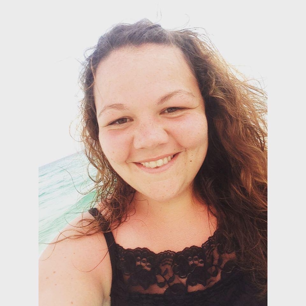 Meet your Posher, Courtney